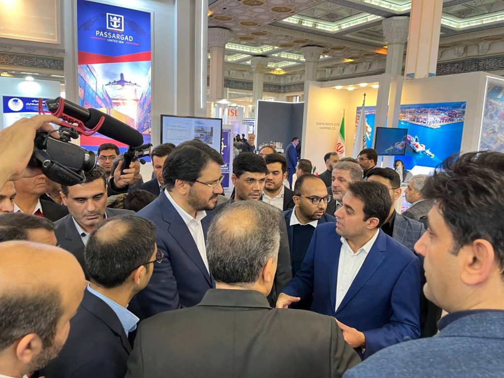 Minister of Roads and Urban Development, Dr. Mehrdad Bazrpash, Visits Total Nav Company’s Booth at Tehran International Transportation and Logistics Exhibition